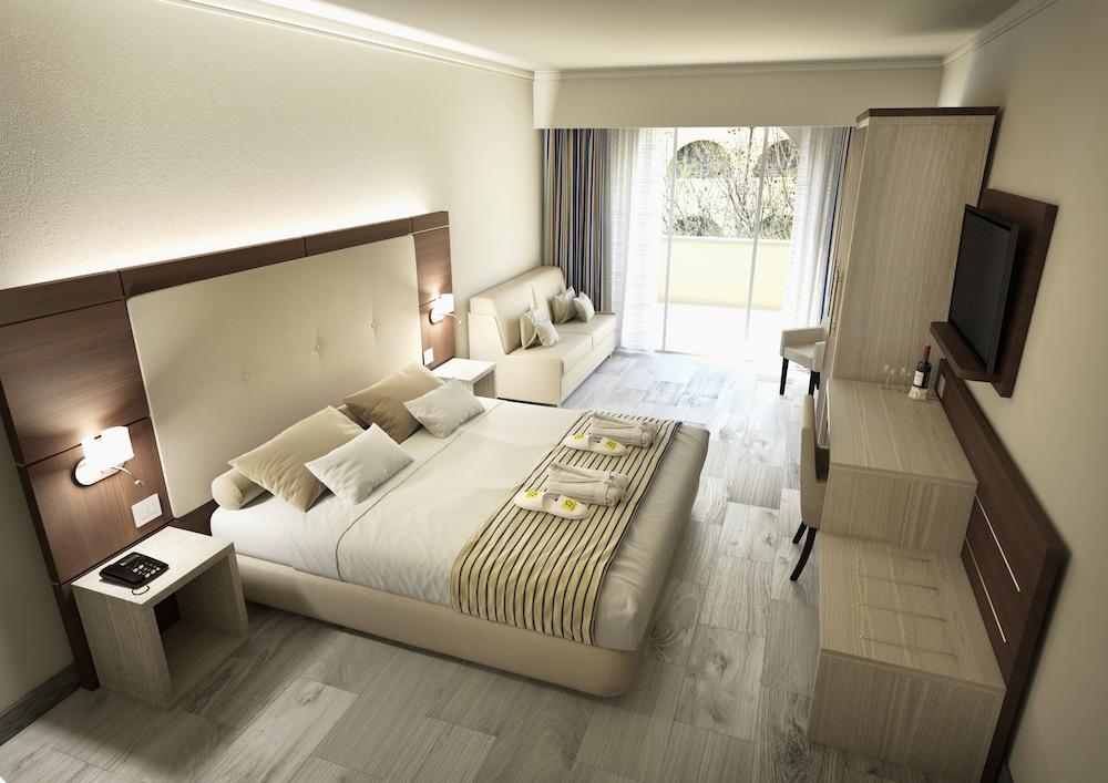Hotel TUI MAGIC LIFE Calabria Pizzo  Exterior foto