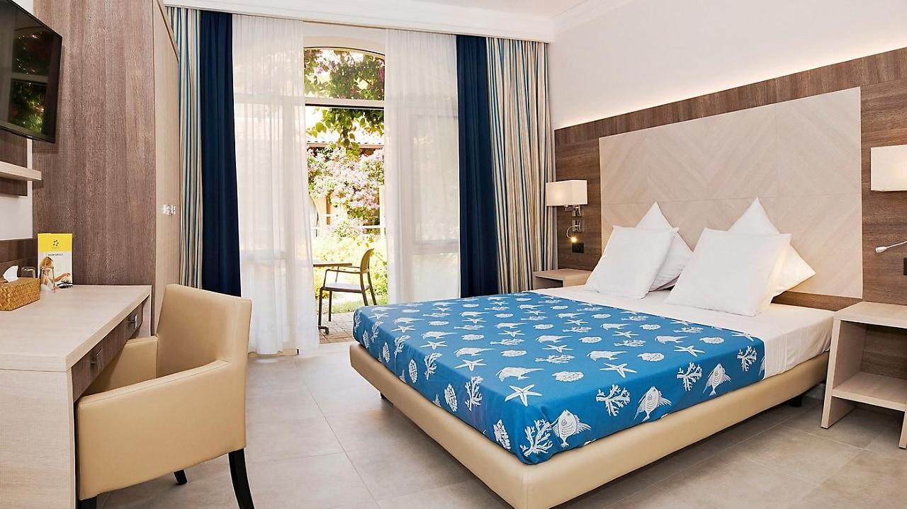 Hotel TUI MAGIC LIFE Calabria Pizzo  Exterior foto